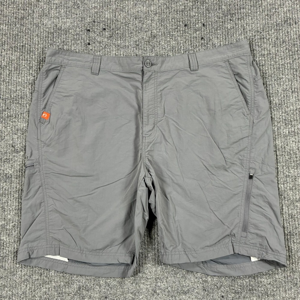 The American Outdoorsman Mens Size 2XL Gray Hiking Cargo Shorts Outdoor Nylon